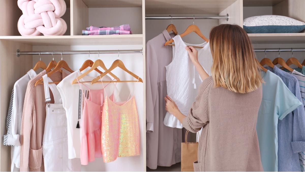 15 fashion trends to take out of your wardrobe and make meaningful space