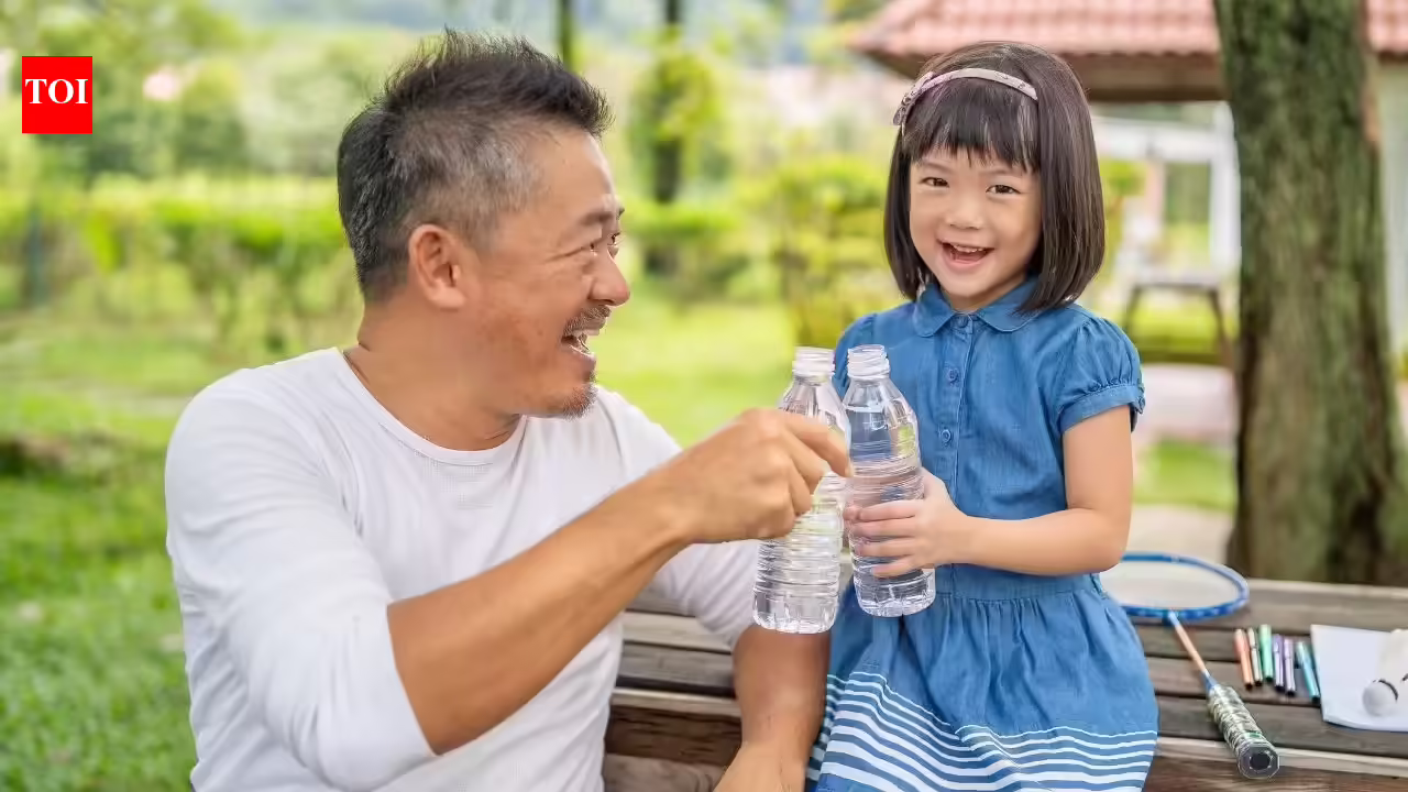How much water should children drink? 6 hydration tips for kids during heat wave in India every parent should know
