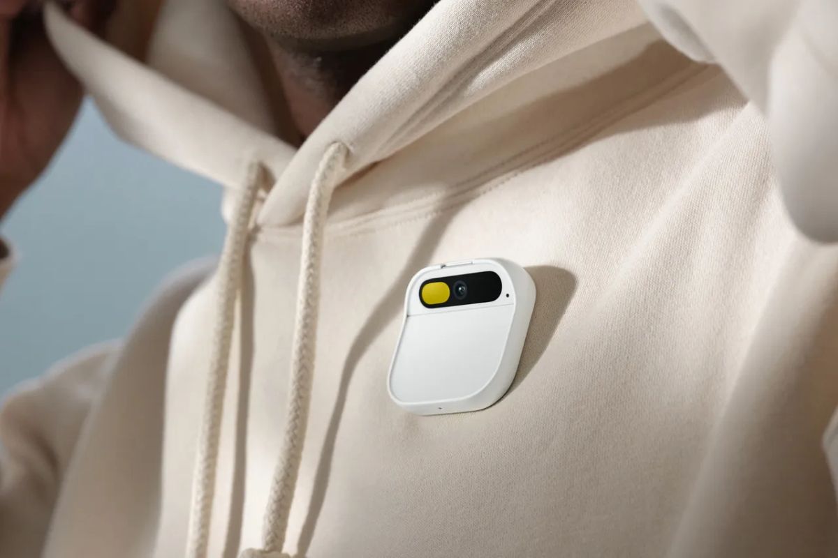 Humane AI PIN hack turns locked gadget into a standalone Android-powered gadget